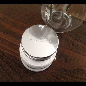 La prairie Eyes and Lips